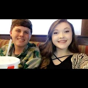 Meet your Posher, Lexi